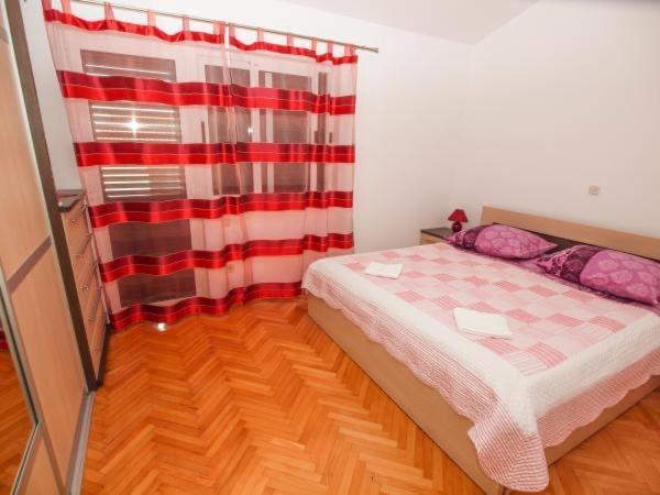 Apartmani Abesinac Макарська Екстер'єр фото